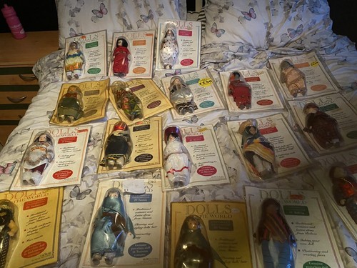 Dolls collectibles - ,